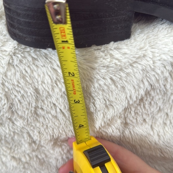 Women’s Born ankle boots - Picture 8 of 9